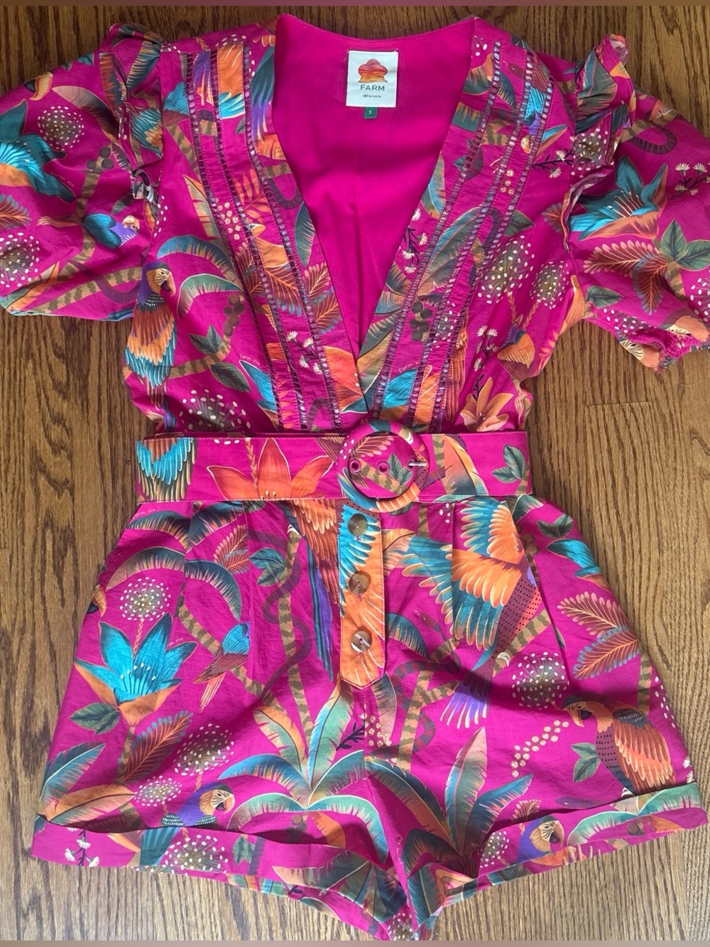 FARM Rio Bright Fuchsia Top with Signature Label